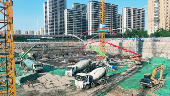31小時(shí)，7000方！特固德商砼圓滿完成中建二局跨國(guó)區(qū)域總部集聚區(qū)項(xiàng)目1#樓筏板混凝土供應(yīng)任務(wù)